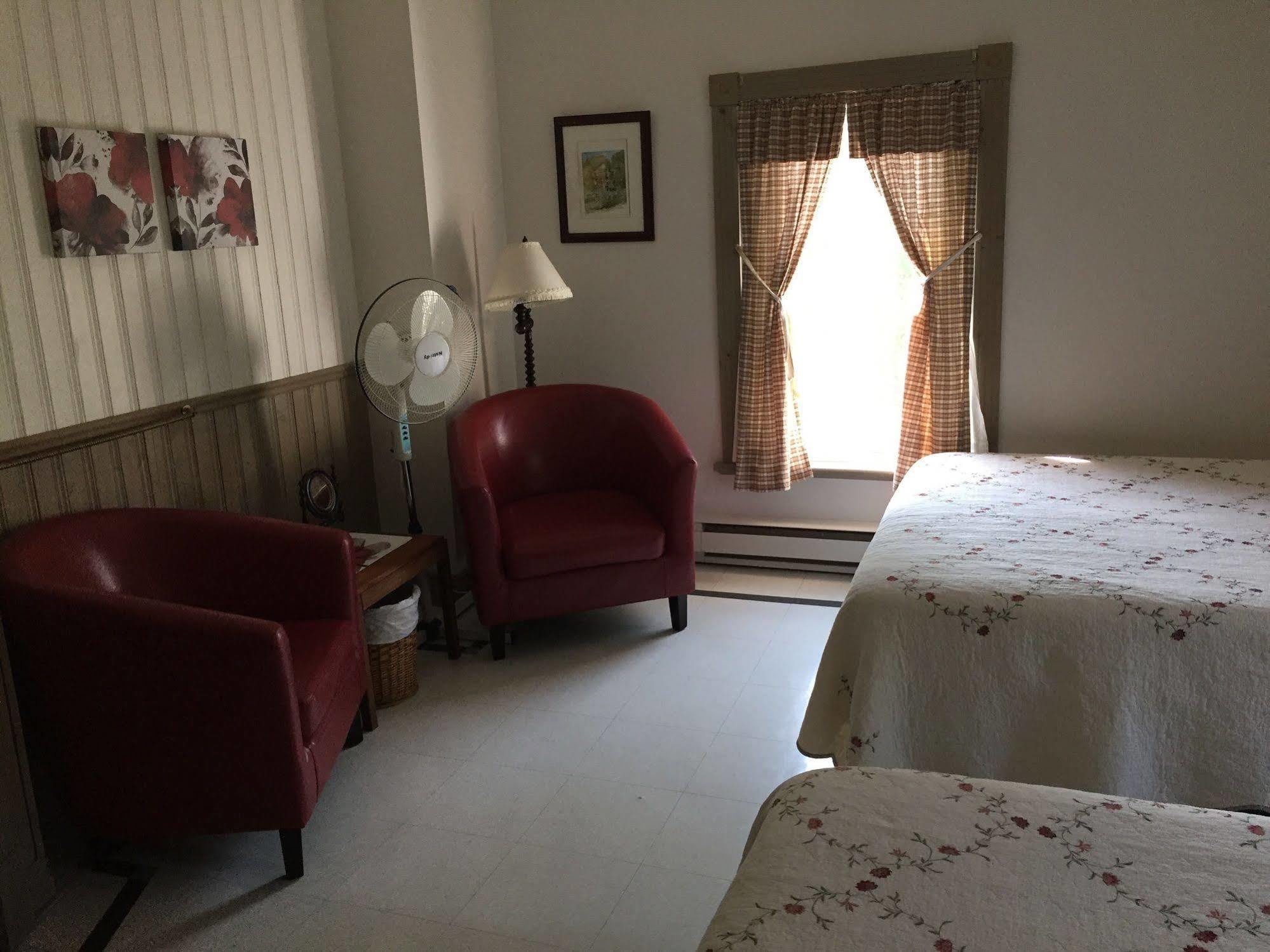 Auberge Petite Plaisance La Malbaie Exterior foto