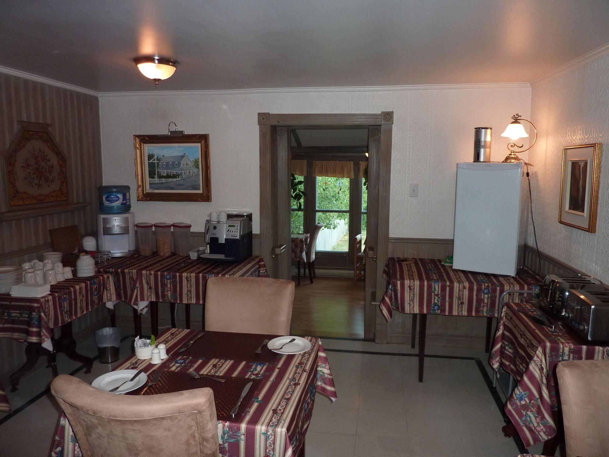 Auberge Petite Plaisance La Malbaie Exterior foto